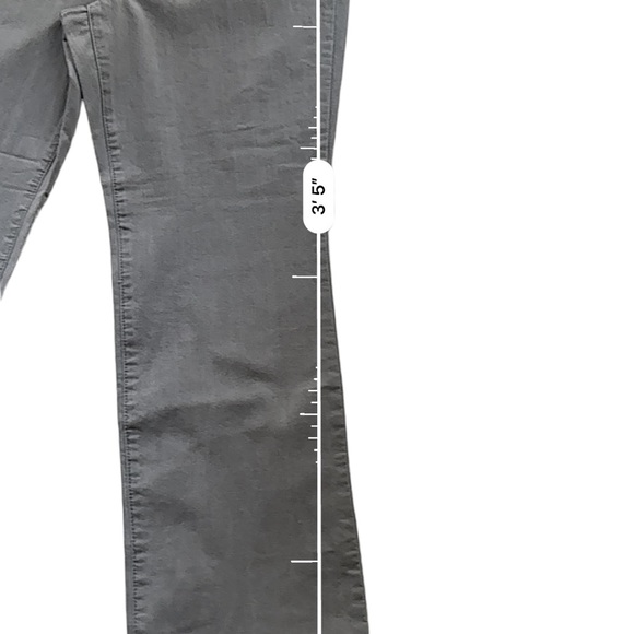 Chico’s Women’s NWT Short Boot Leg Gray Jeans Size 2.5 - Picture 5 of 7